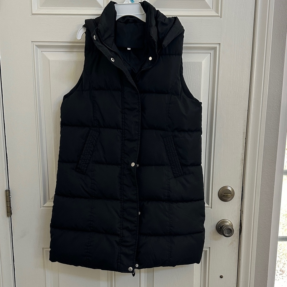 Elegant Black Quilted Vest for Women